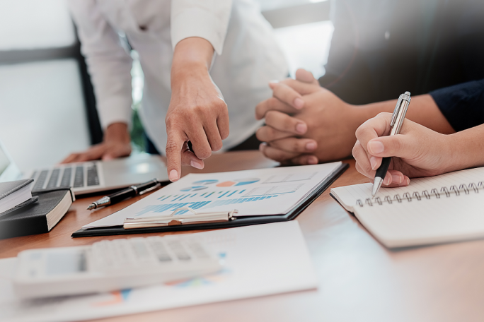 Leiter (m/w/d) Corporate Controlling, 1. Bild