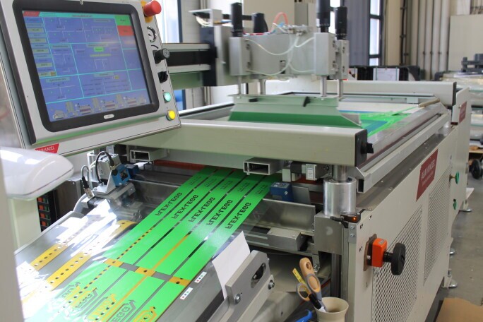 Medientechnologe Siebdruck (m/w/d), 1. Bild